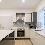 Feriehus New Luxury Family/dog-friendly Countryside Retreat