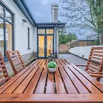 Feriehus New Luxury Family/dog-friendly Countryside Retreat