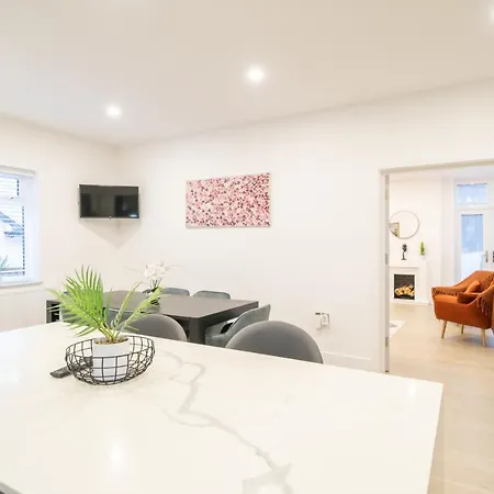 New Luxury Family/dog-friendly Countryside Retreat