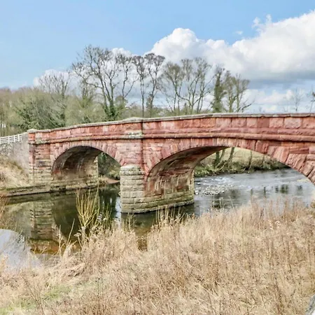 New Luxury Family/dog-friendly Countryside Retreat *