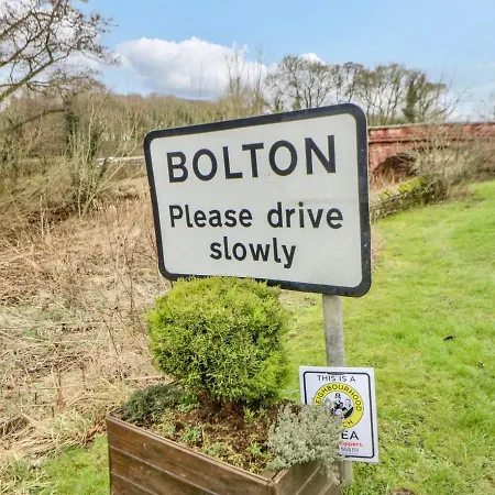 New Luxury Family/dog-friendly Countryside Retreat بيت للعطل *