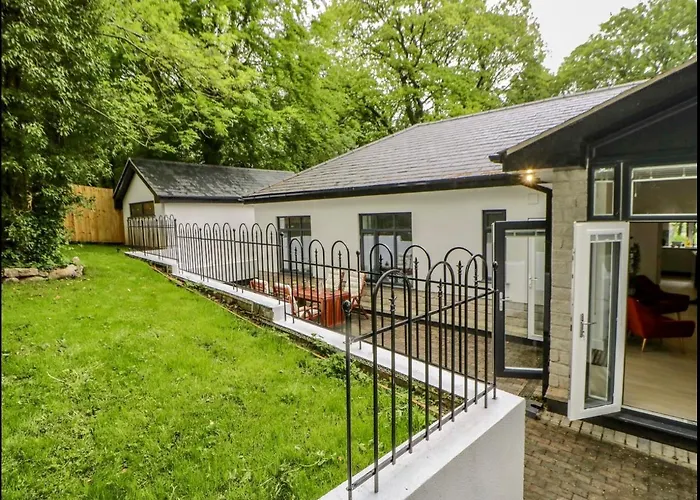 New Luxury Family/dog-friendly Countryside Retreat *