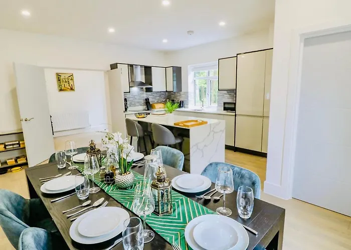 New Luxury Family/dog-friendly Countryside Retreat