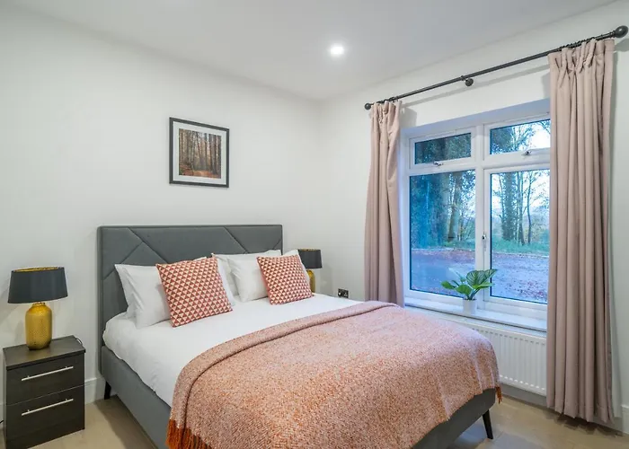 New Luxury Family/dog-friendly Countryside Retreat *